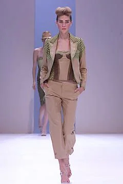 Look 32